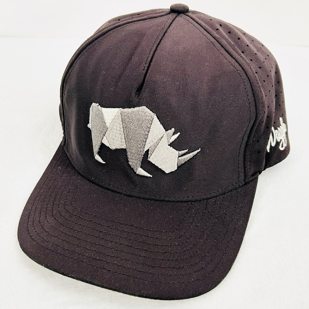 Waggle Golf Silver Rhino Hat Cap Adjustable Snapback Black Outdoors Sports